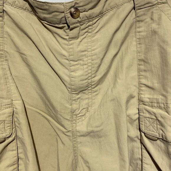 L.L. Bean Women's Tan High Waist Nylon Cargo Trekking Shorts Size XL - Picture 4 of 11